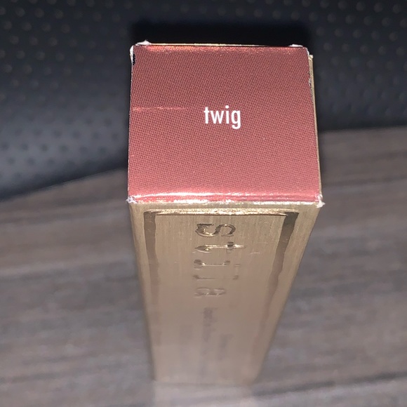 Stila NEW IN BOX Shimmer & Glow Liquid Eye Shadow (Color Twig) - Picture 3 of 3